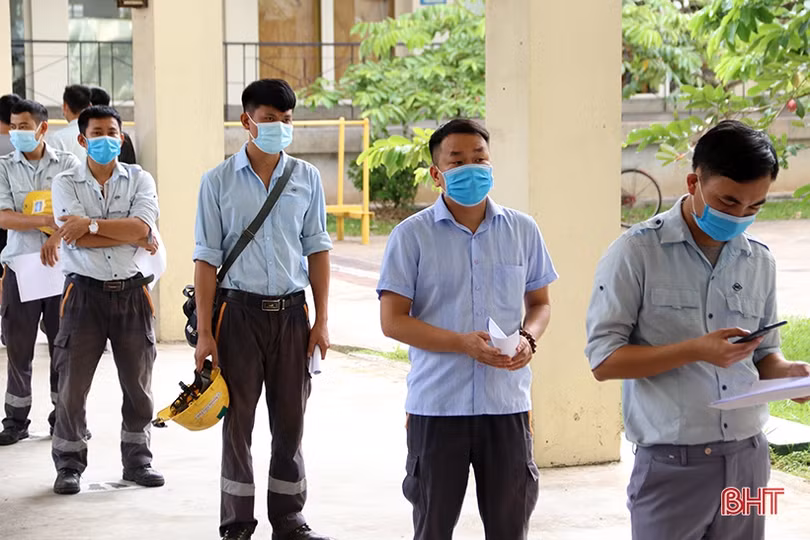 Doanh nghiệp ở KKT Vũng Áng quản chặt lao động, áp dụng biện pháp phòng dịch ở mức cao nhất