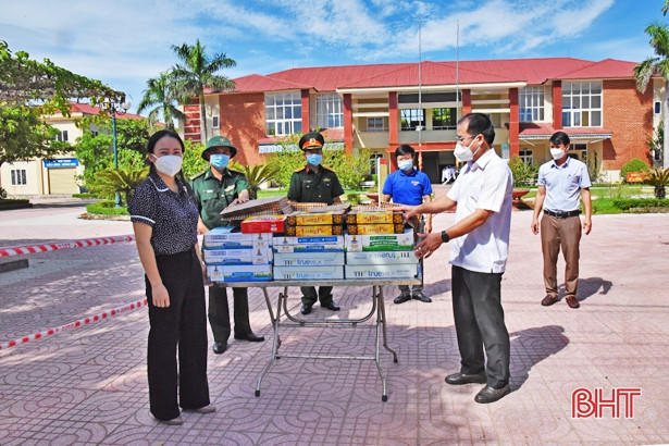 Lộc Hà vận động khoảng 700 triệu đồng hỗ trợ con em về quê từ vùng dịch 