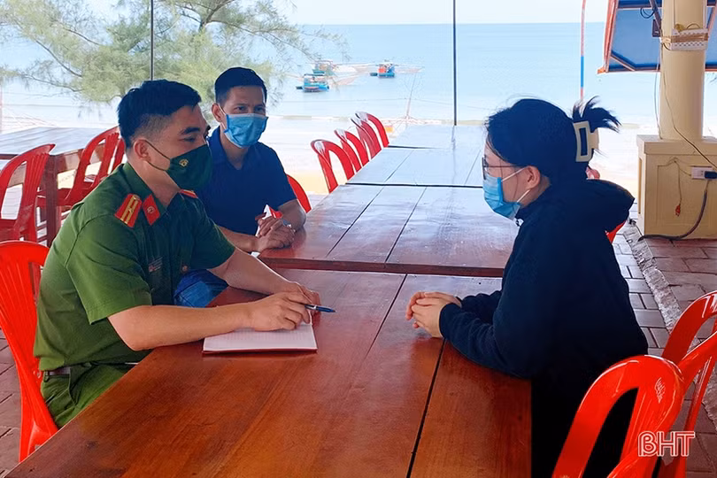 Quán ăn, tiệm cà phê ở Cẩm Xuyên chỉ bán mang về