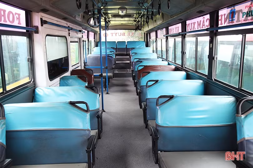 Xe buýt ở Hà Tĩnh chấp hành nghiêm việc dừng hoạt động, đảm bảo phòng chống dịch COVID-19