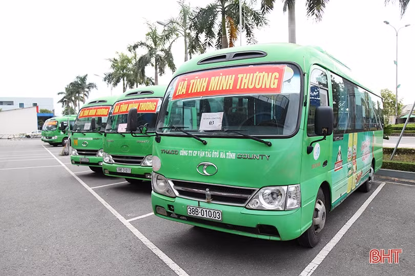 Xe buýt ở Hà Tĩnh chấp hành nghiêm việc dừng hoạt động, đảm bảo phòng chống dịch COVID-19