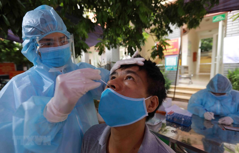 Dịch COVID-19 ngày 15/8: Số ca mắc trong nước giảm 136 ca