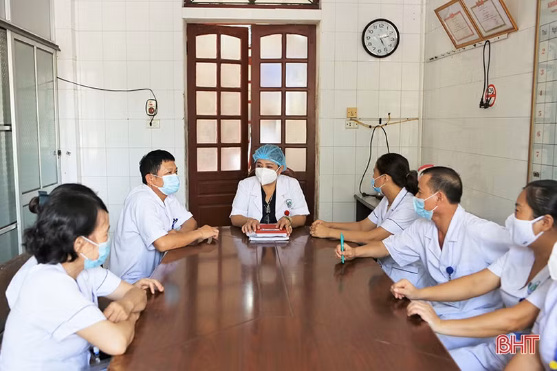 Nữ bác sỹ Hà Tĩnh tận tâm với bệnh nhân nghèo