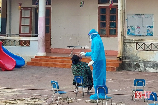 1.200 người ở huyện Kỳ Anh có kết quả xét nghiệm âm tính với SARS-CoV-2