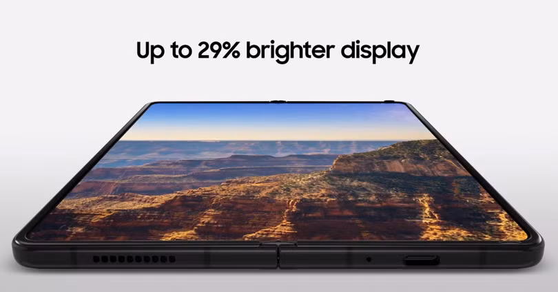 Galaxy Z Fold3 trình làng: Bền hơn, mạnh mẽ hơn nhưng giá không “mềm” hơn