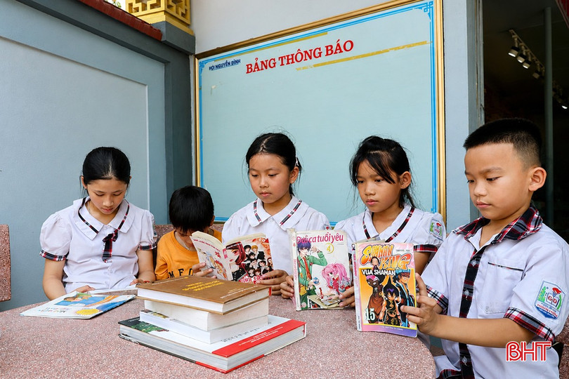 bqbht_br_tu-sach-dong-ho-nguyen-dinh.jpg