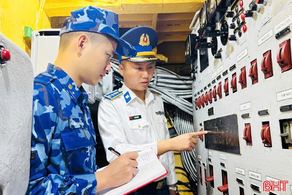 Người chăm sóc “trái tim” và “nhịp thở” của những con tàu