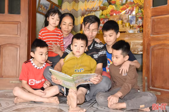 Tình người "neo đậu" nơi biên cương