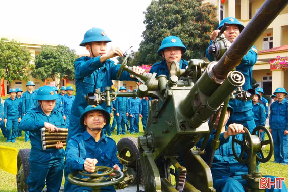 Tăng tốc chuẩn bị diễn tập tác chiến trong khu vực phòng thủ