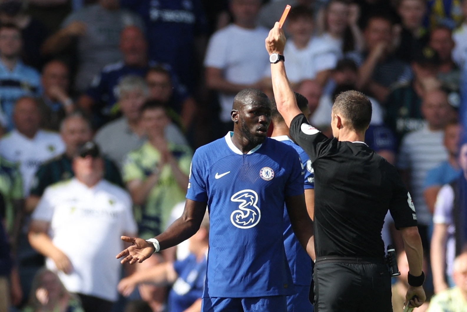 Chelsea thua Leeds 0-3