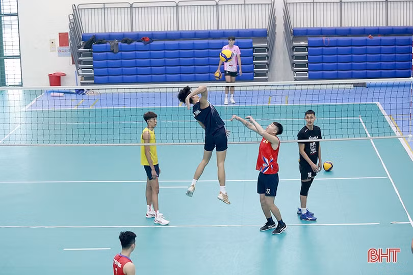 “Xốc” lại đội hình, bóng chuyền nam Hà Tĩnh sẵn sàng cho giải vô địch quốc gia 2023