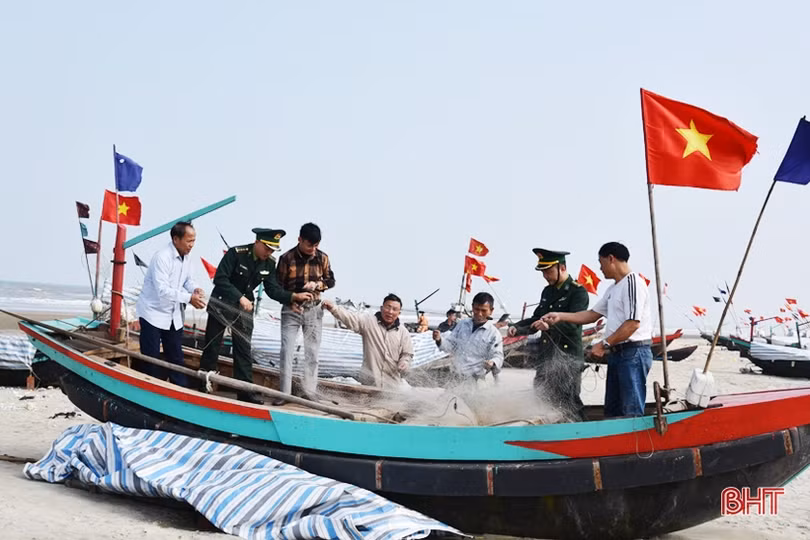 Bộ đội Biên phòng Hà Tĩnh - điểm tựa cho ngư dân bám biển vươn khơi