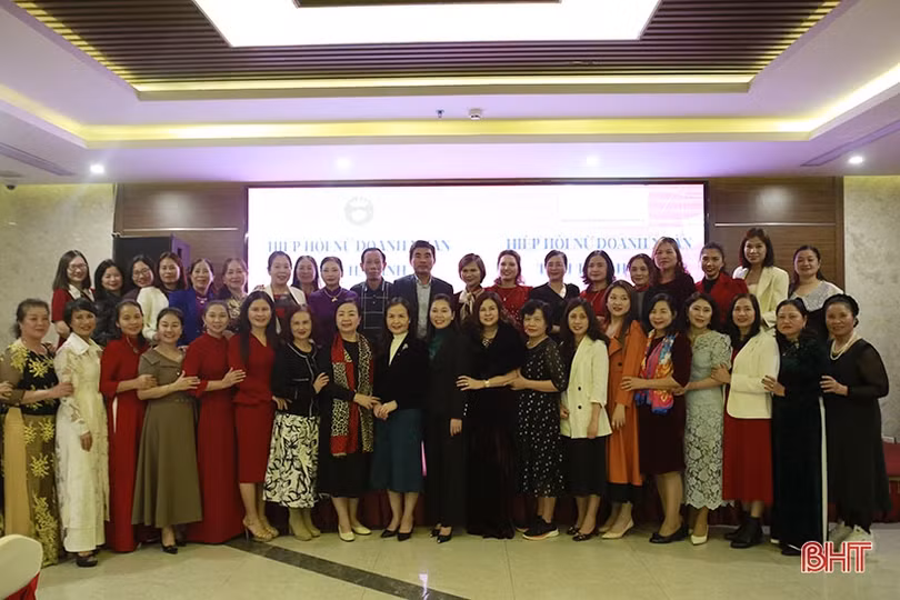Nữ doanh nhân Hà Tĩnh và Thanh Hóa giao lưu, kết nối kinh doanh