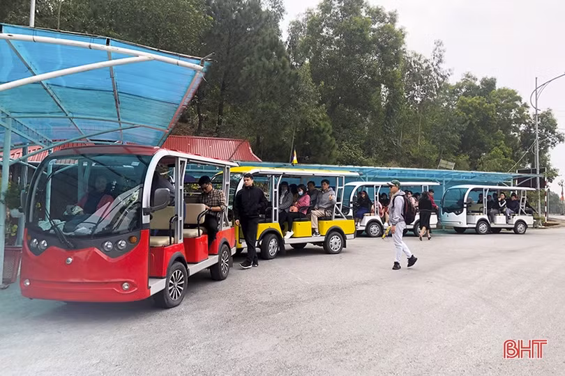 Xây dựng môi trường văn hóa, chùa Hương Tích Hà Tĩnh ngày càng hút khách