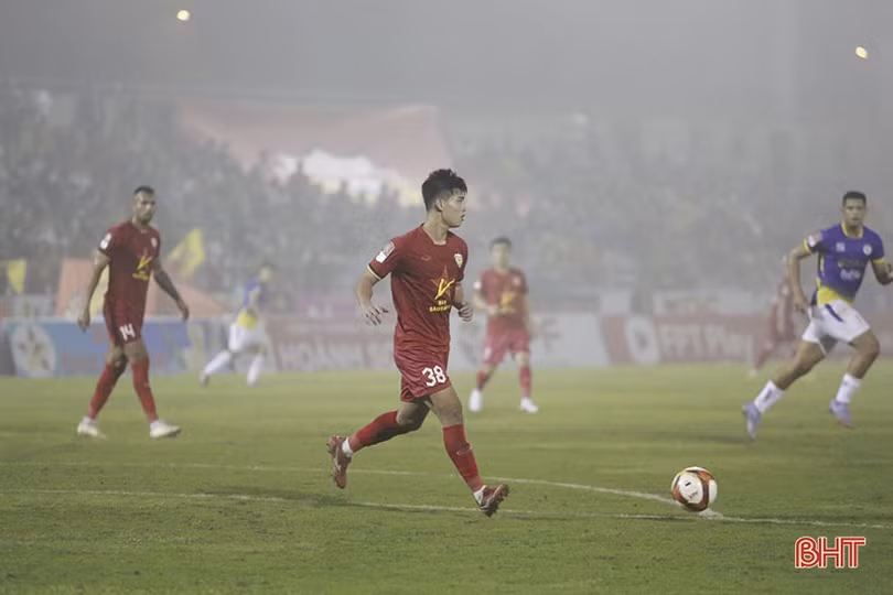 Trung vệ Nguyễn Ngọc Thắng và cơ hội tỏa sáng tại V.League 2023