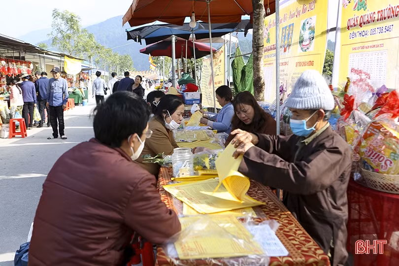 Xây dựng môi trường văn hóa, chùa Hương Tích Hà Tĩnh ngày càng hút khách