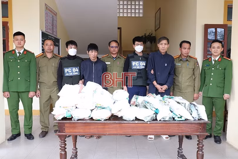 Bắt đối tượng giết người, 2 năm chui lủi trong rừng buôn ma túy