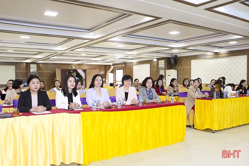 Nâng cao kiến thức, kỹ năng ứng dụng công nghệ số trong kinh doanh cho phụ nữ Hà Tĩnh