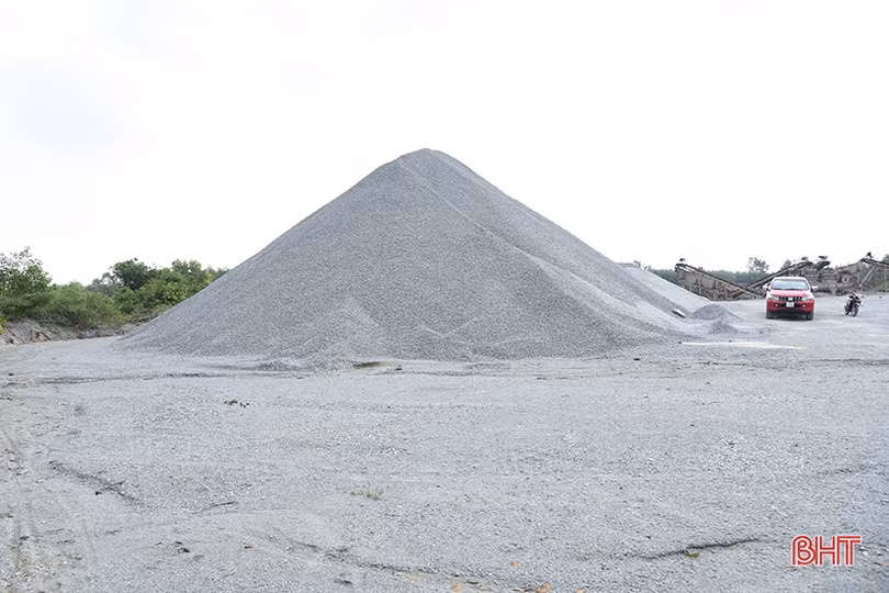 Hà Tĩnh tích cực tháo gỡ vướng mắc phát sinh về nguồn vật liệu thi công cao tốc Bắc - Nam