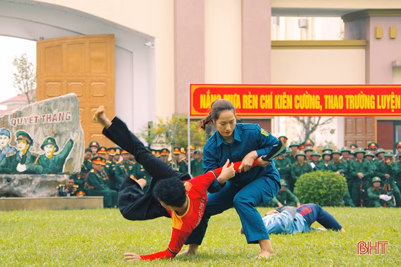 Bộ CHQS tỉnh Hà Tĩnh sơ duyệt các nội dung lễ ra quân huấn luyện năm 2023