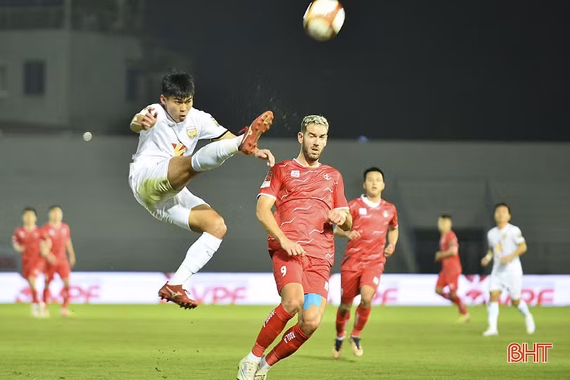 Trung vệ Nguyễn Ngọc Thắng và cơ hội tỏa sáng tại V.League 2023