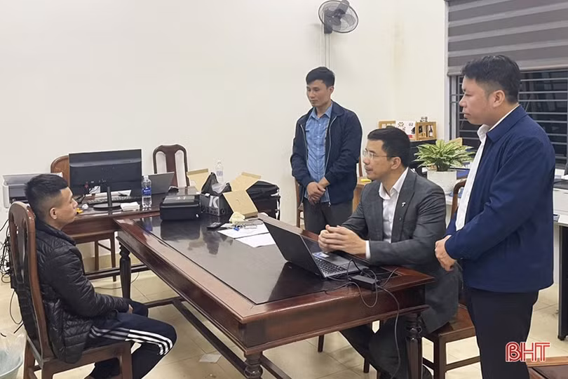 Hà Tĩnh: Bắt quả tang đối tượng vận chuyển 1.000 viên ma tuý tổng hợp