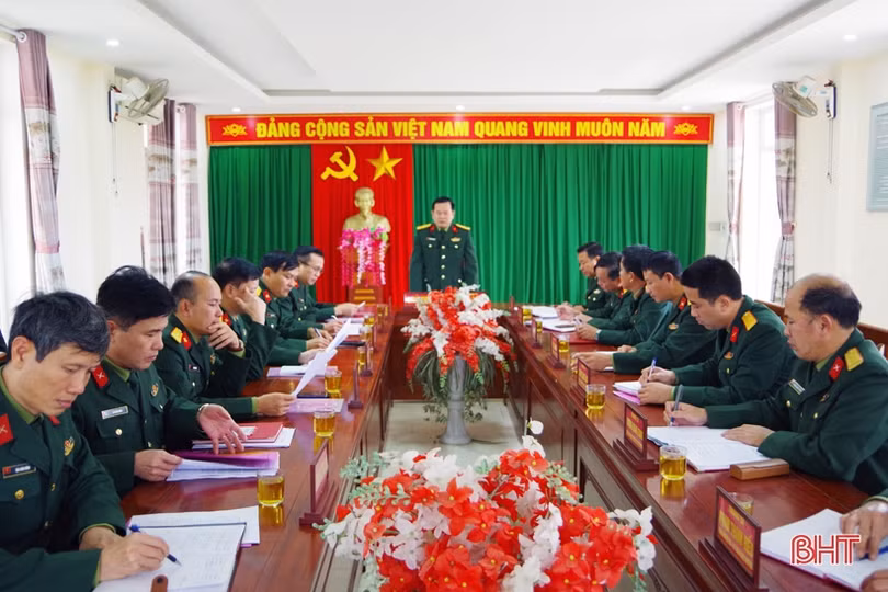 Chỉ huy trưởng Bộ CHQS Hà Tĩnh kiểm tra triển khai nhiệm vụ QS-QP