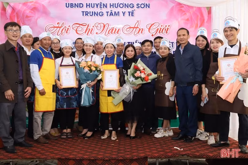 Sôi nổi hội thi nấu ăn của Trung tâm Y tế huyện Hương Sơn