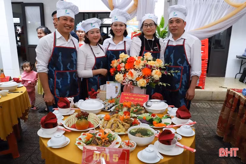 Sôi nổi hội thi nấu ăn của Trung tâm Y tế huyện Hương Sơn