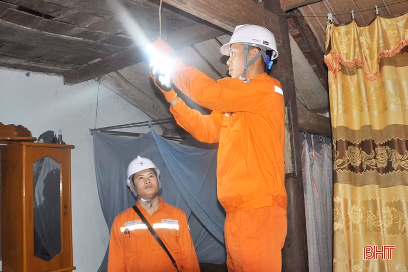 Điện lực Hà Tĩnh phấn đấu tiết kiệm trên 29 triệu kWh điện