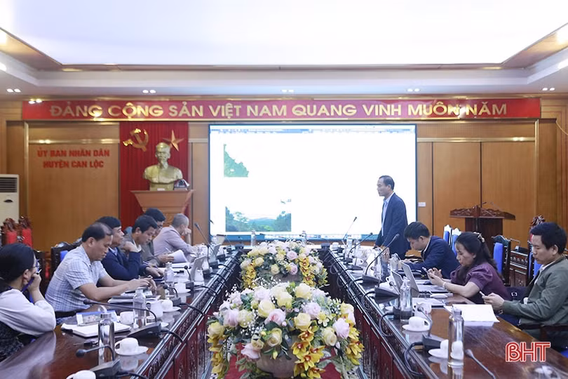 Tiếp tục bổ sung, hoàn thiện đề án phát triển du lịch chùa Hương Tích