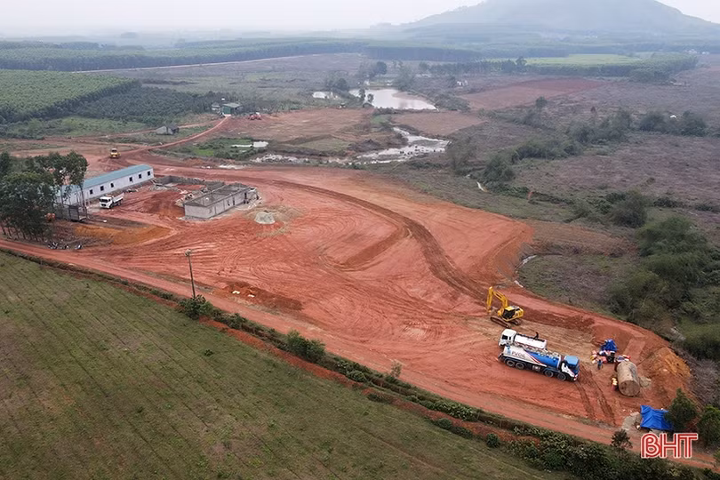 Hà Tĩnh tích cực tháo gỡ vướng mắc phát sinh về nguồn vật liệu thi công cao tốc Bắc - Nam