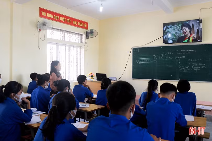 Hà Tĩnh: Hơn 2.600 cán bộ, giáo viên THPT góp ý dự thảo quy chế thuyên chuyển giáo viên