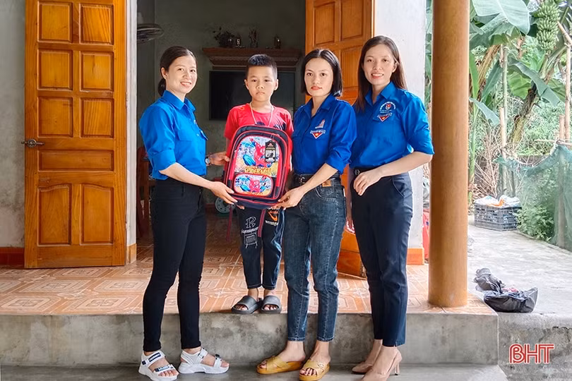 Bí thư đoàn xã miền núi Hà Tĩnh nhận Giải thưởng Lý Tự Trọng năm 2023