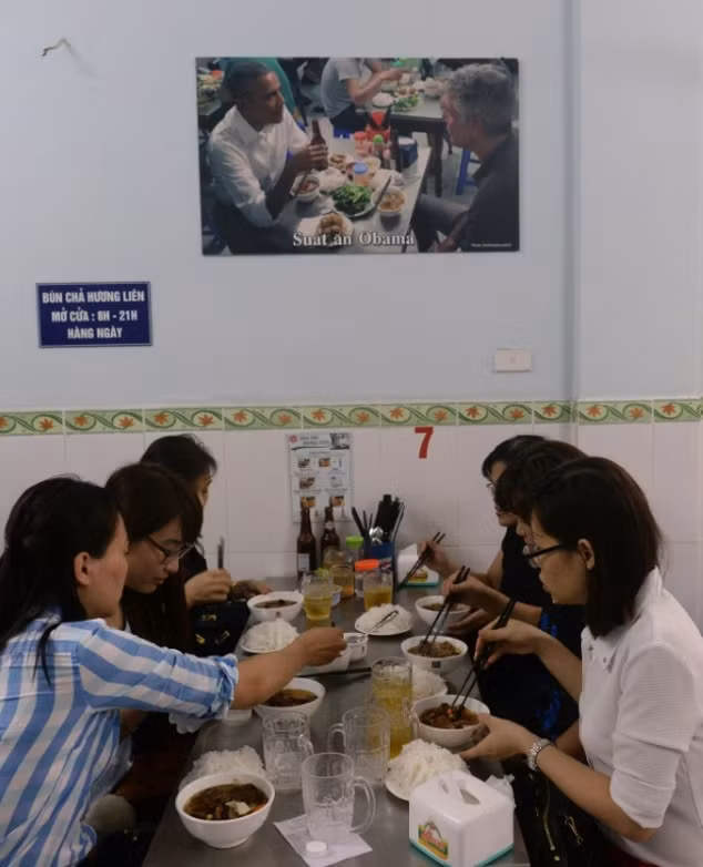 con sot bun cha obama sau 4 thang van chua het hot