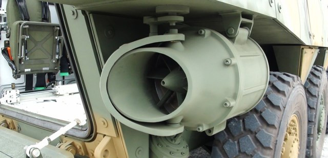 Động cơ phản lực nước lắp phía sau thiết giáp K806 suc manh 600 xe boc thep k808 806 the he moi cua quan doi han quoc