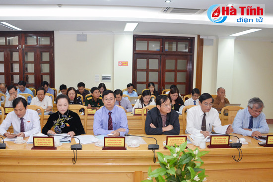 hdnd tinh xem xet thao luan 10 to trinh de ban hanh nghi quyet