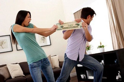 ly luan cua anh chang keo kiet