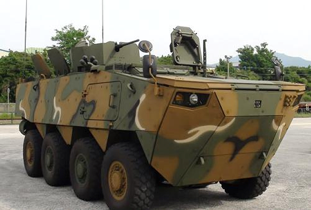 Xe thiết giáp K808 suc manh 600 xe boc thep k808 806 the he moi cua quan doi han quoc