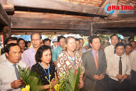 ruoc di san moc ban truong hoc phuc giang ve truong loc