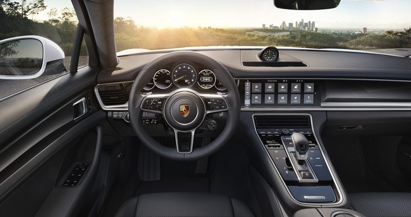 porsche chay 100km 2 5l sap ra mat