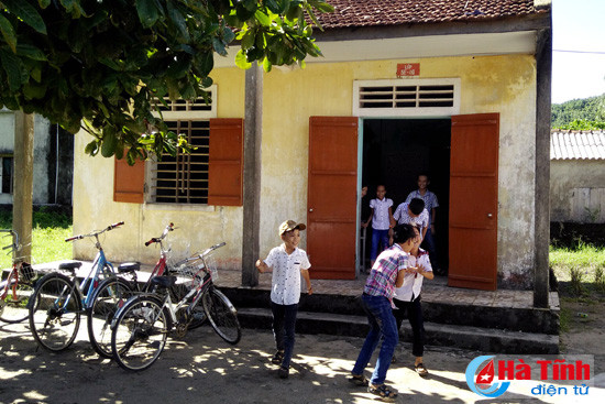xay phong hoc tam tai ky loi giai toa noi lo cua phu huynh hoc sinh