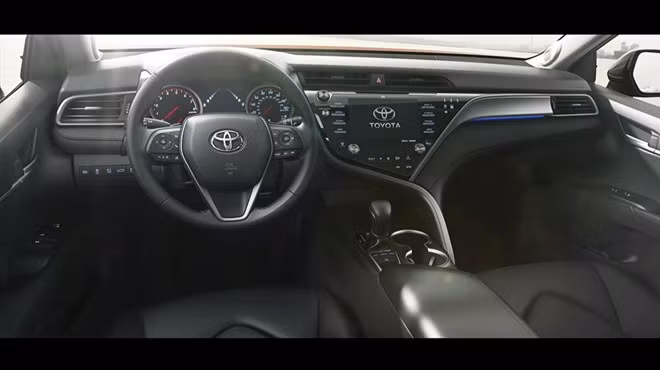 toyota camry 2018 trinh lang chua co gia ban