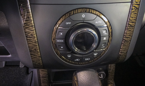 isuzu d max 2017 phien ban dac biet gia 840 trieu dong