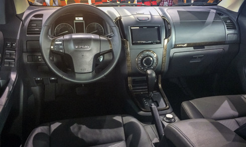 isuzu d max 2017 phien ban dac biet gia 840 trieu dong