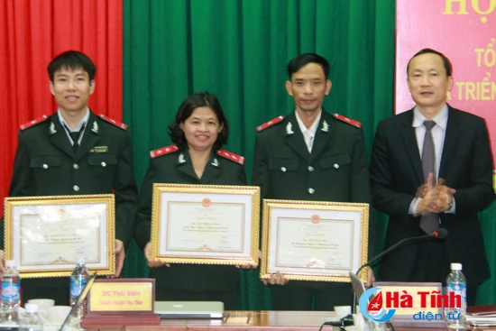 pho thu tuong khong co vung cam trong phong chong tham nhung