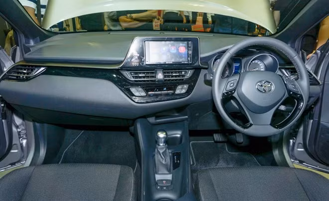 toyota c hr ra mat nguoi dung dong nam a