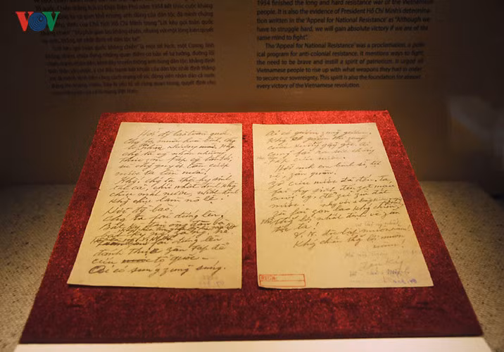 chiem nguong 18 bao vat quoc gia duoc trung bay tai ha noi