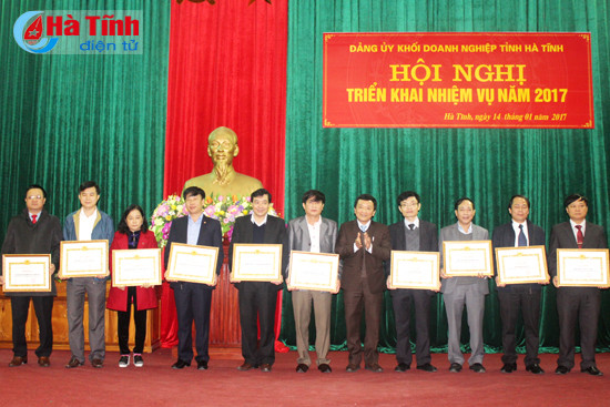 phat huy vai tro cau noi giua doanh nghiep voi cac nganh chuc nang