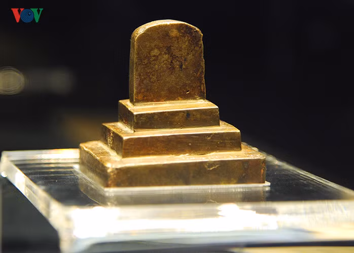 chiem nguong 18 bao vat quoc gia duoc trung bay tai ha noi